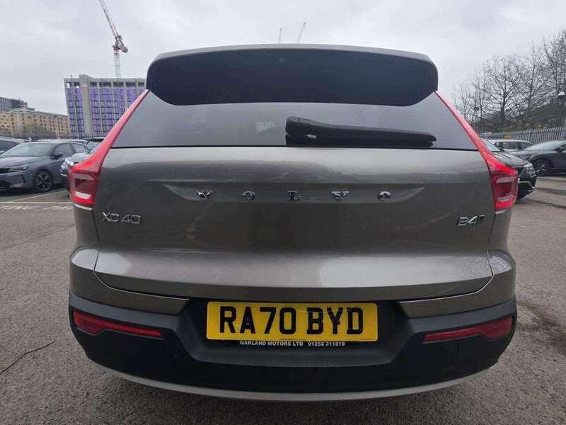 Volvo XC40 2.0 B4p Inscription Awd Grey #6