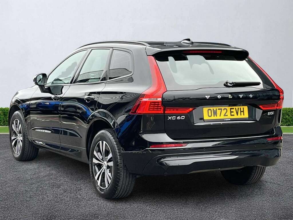 Volvo XC60 2.0 B5p Core Awd Geartronic OW72EVH Black #2