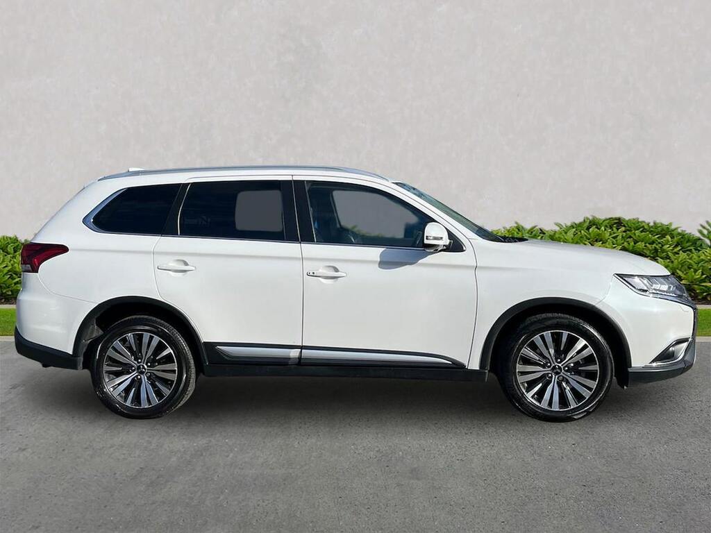Mitsubishi Outlander 2.0 Mivec Exceed Suv Cvt 4Wd Euro 6 S White #3