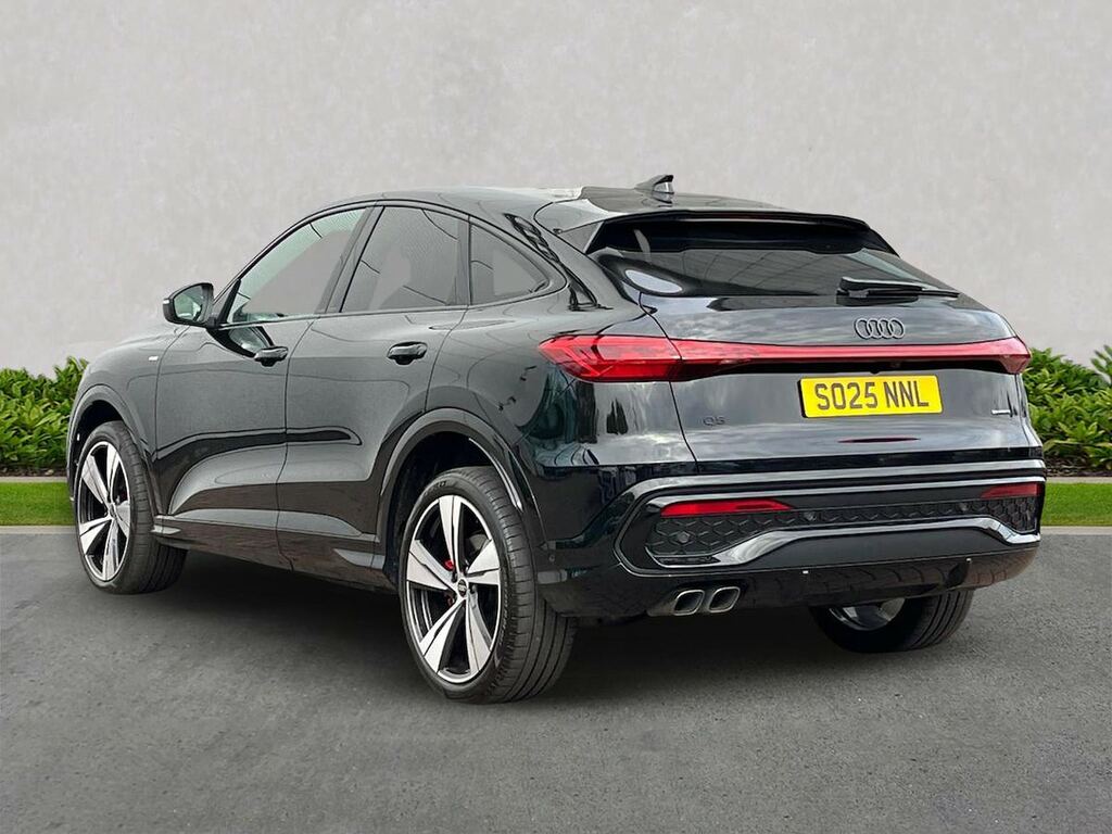 Audi Q5 2.0 Tdi Quattro Edition 1 S Tronic SO25NNL Black #2