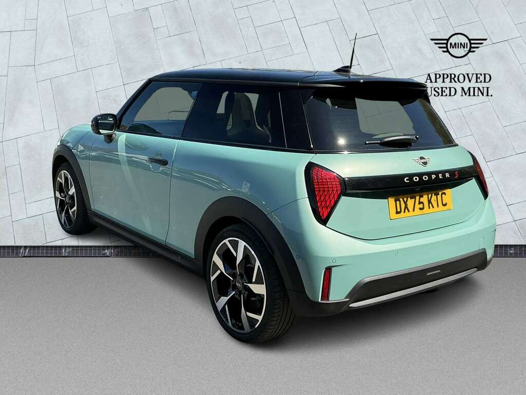 Mini Hatch 2.0 S Exclusive DX75KTC Green #2