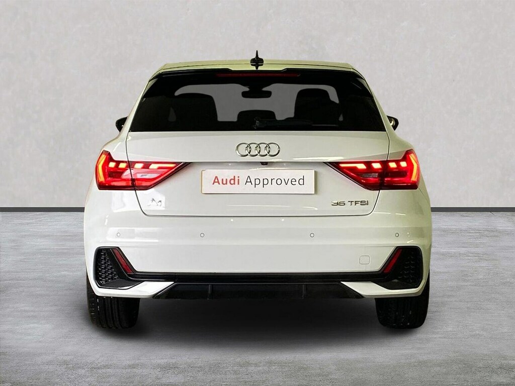 Audi A1 1.5 Tfsi 35 Black Edition Sportback S T SC22YHZ White #4