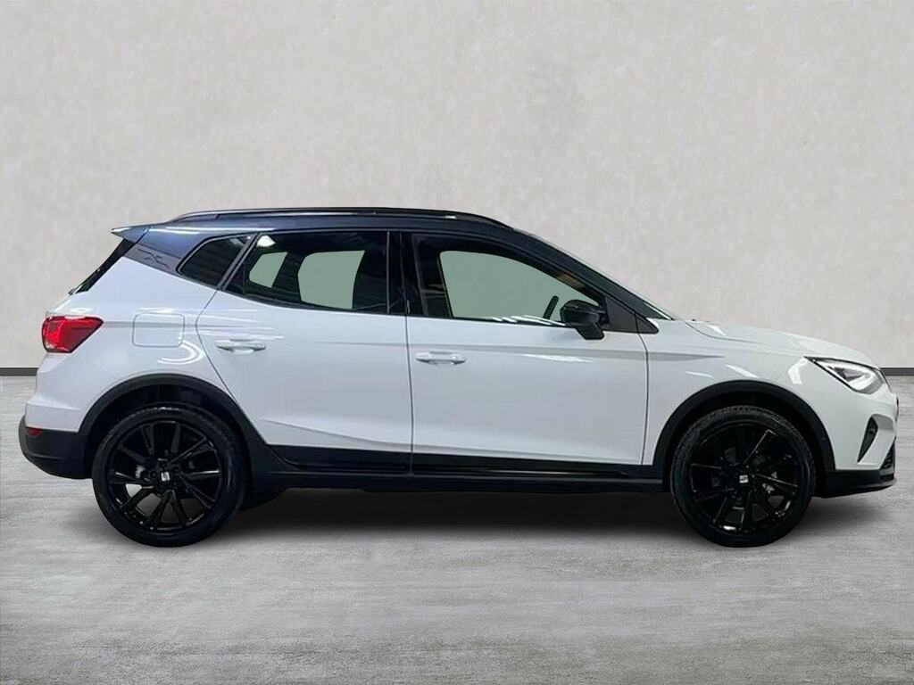 Seat Arona 1.0 Tsi 115 Fr Black Edition Dsg KW75THK White #3