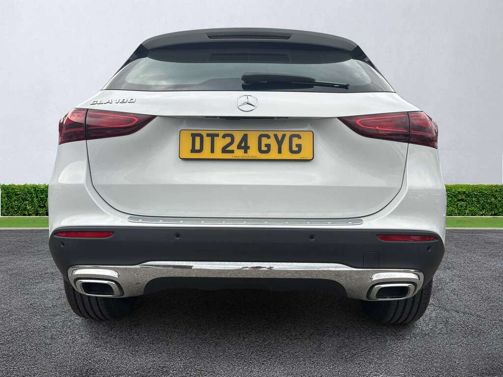 Mercedes-Benz GLA Class Gla 180 Sport Edition DT24GYG White #4