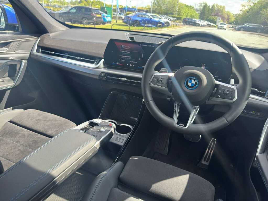 BMW iX1 230Kw Xdrive30 Shadow Edition 65Kwh DP75MMK Blue #6