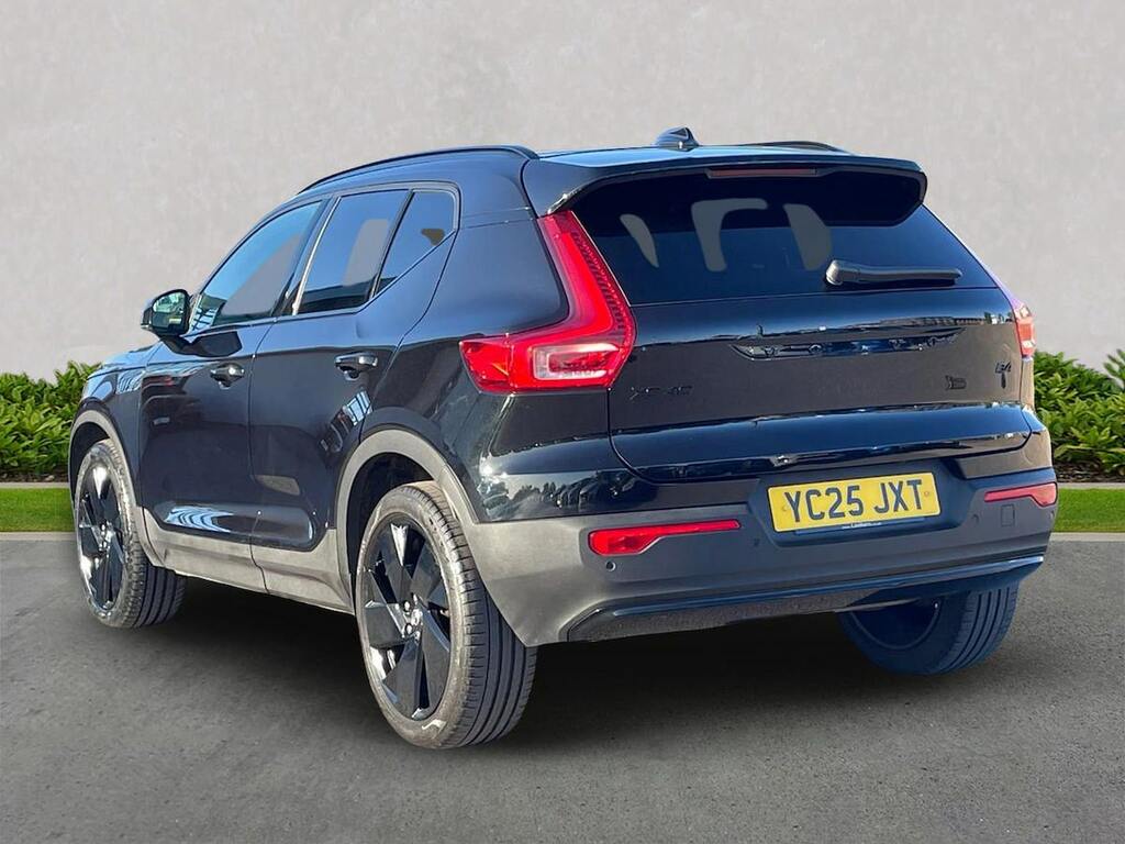 Volvo XC40 2.0 B4 Mhev Plus Black Edition Suv Hybr YC25JXT Black #2