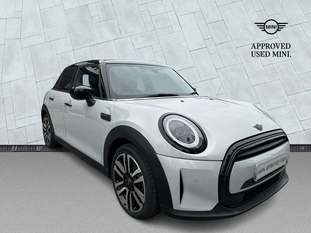 Mini Hatch 1.5 Cooper Exclusive Silver