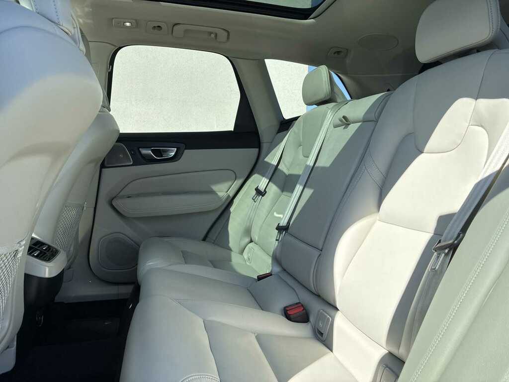 Volvo XC60 2.0 B5p Ultimate Dark Awd Geartronic LY73CWE Black #5