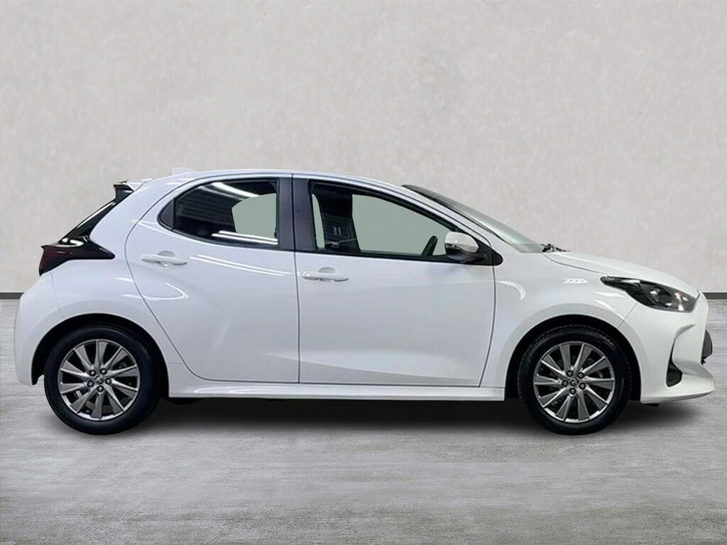 Toyota Yaris 1.5 Vvt-h Icon Hatchback Hybrid E-cvt E BMZ9039 White #3