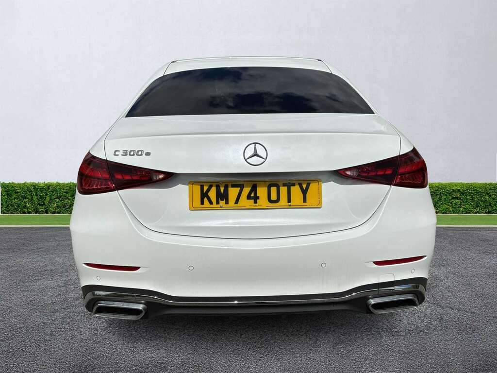 Mercedes-Benz C Class C300e Amg Line 9G-tronic White #4