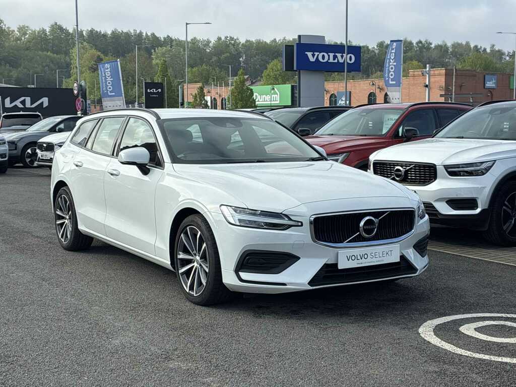 Volvo V60 2.0 B3p Momentum 7 Speed WG71GDV White #2