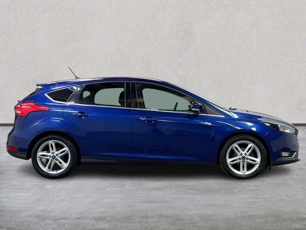 Ford Focus 1.5 Tdci Titanium Hatchback Euro XNZ4191 Blue #3