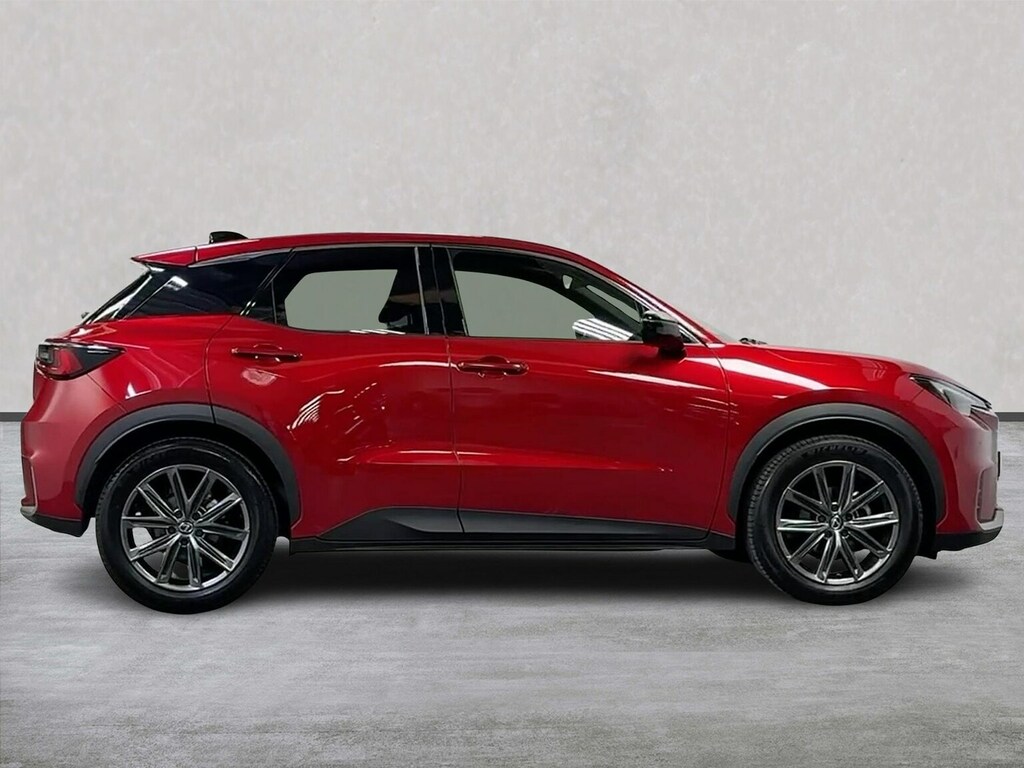 Lexus LBX 1.5 Vvt-ie Premium Plus Suv Hybrid E-cv HMZ2147 Red #3