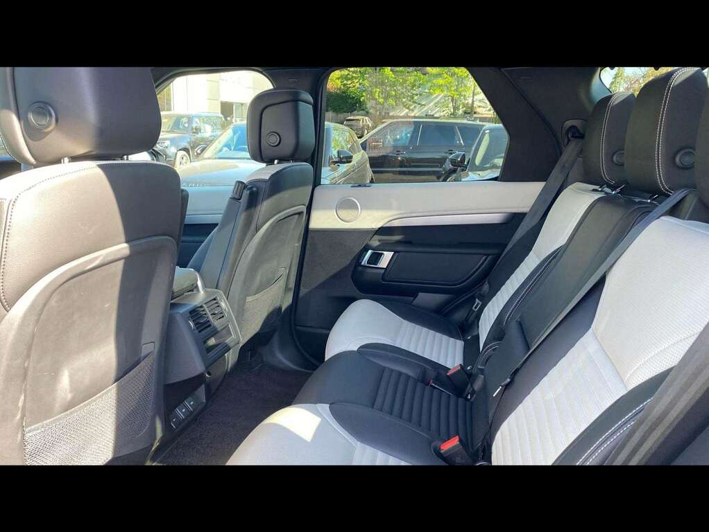 Land Rover Discovery 3.0 D300 Dynamic Se ET73XLF Silver #3