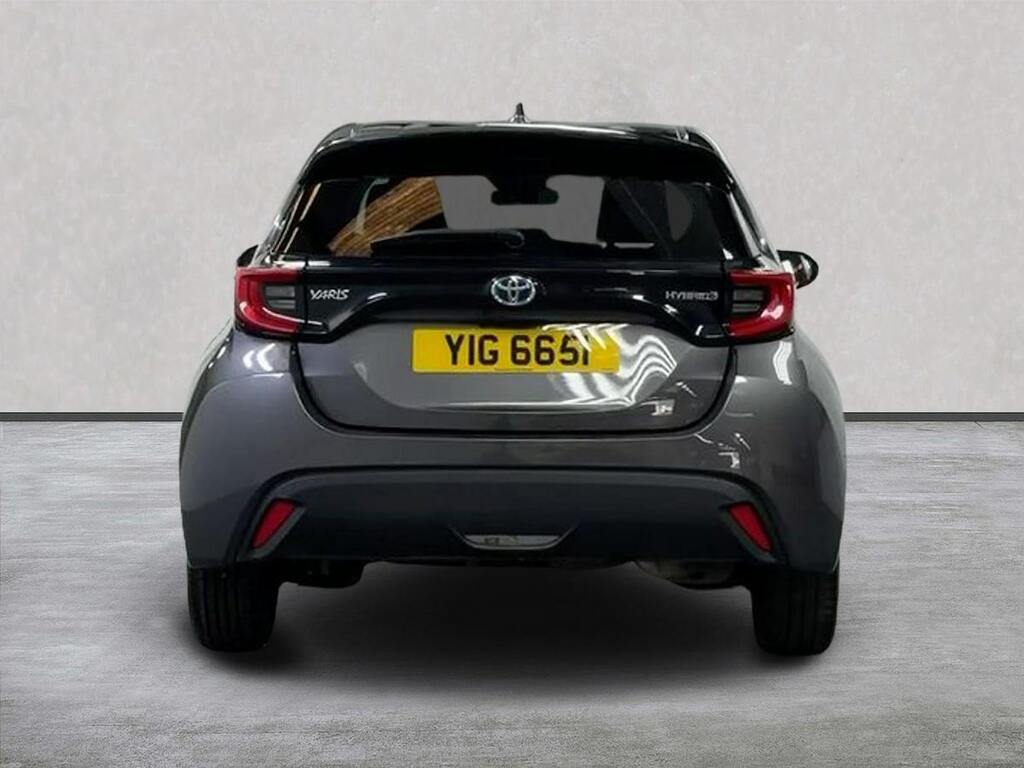 Toyota Yaris 1.5 Hybrid Design Cvt Nav YIG6651 Grey #4