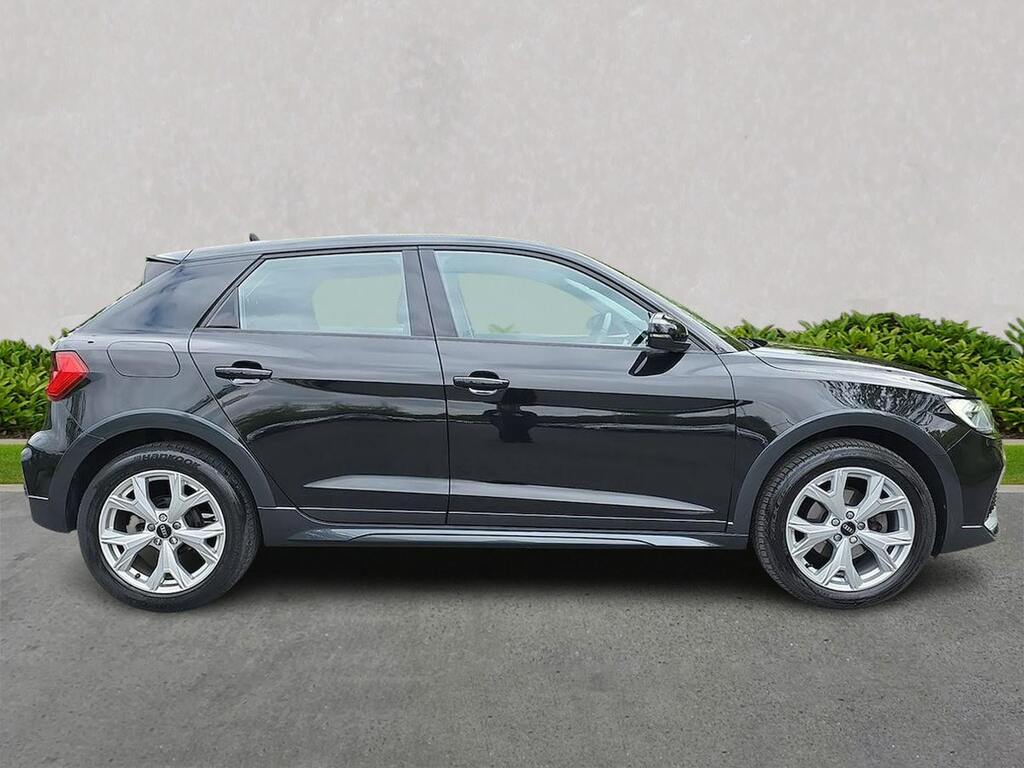 Audi A1 1.5 Tfsi 35 Citycarver S Tronic Euro 6 Black #3