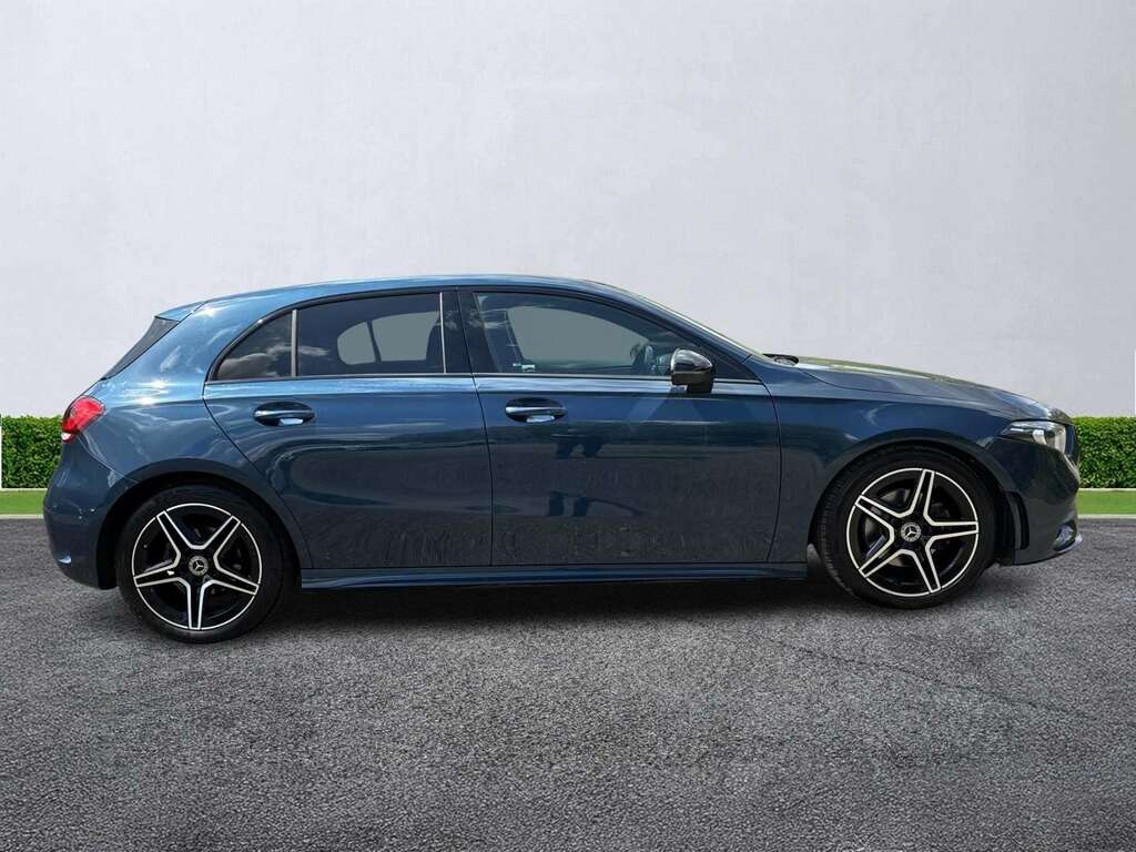 Mercedes-Benz A Class A180d 2.0 Amg Line Executive KN23YNL Blue #3