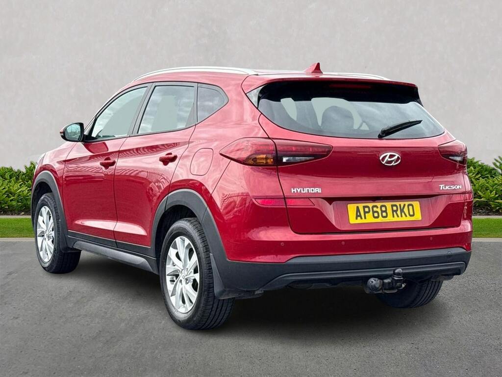 Hyundai Tucson 1.6 Gdi Se Nav Suv Euro 6 Ss AP68RKO Red #2