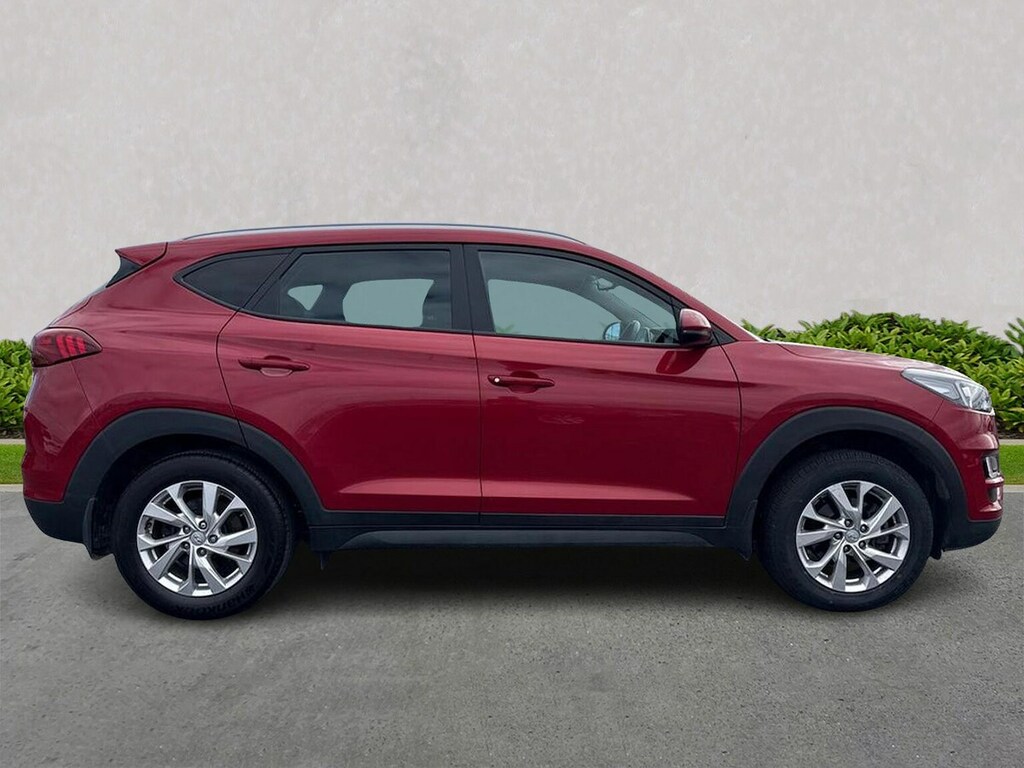 Hyundai Tucson 1.6 Gdi Se Nav Suv Euro 6 Ss AP68RKO Red #3