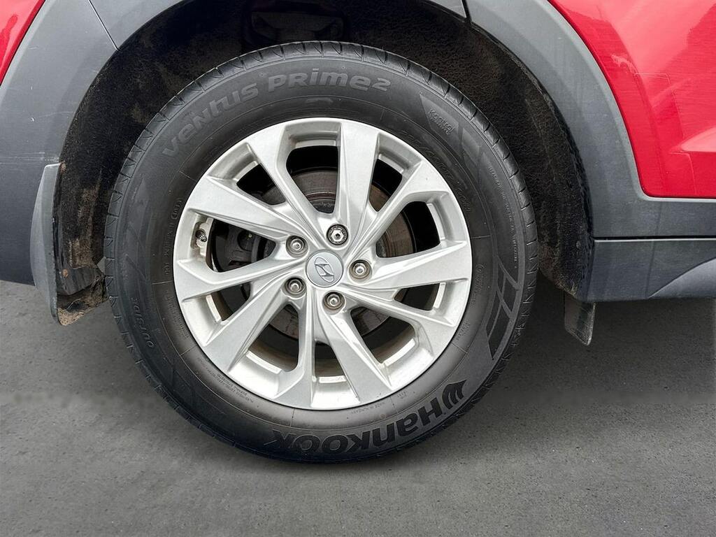 Hyundai Tucson 1.6 Gdi Se Nav Suv Euro 6 Ss AP68RKO Red #6