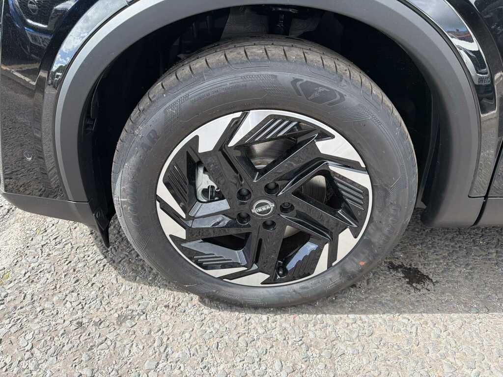 Nissan Qashqai 1.5 E-power N-connecta Black #6