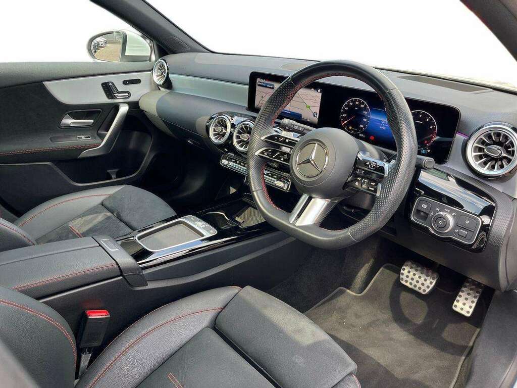 Mercedes-Benz A Class A180 Amg Line Premium Plus KT73UZK White #5