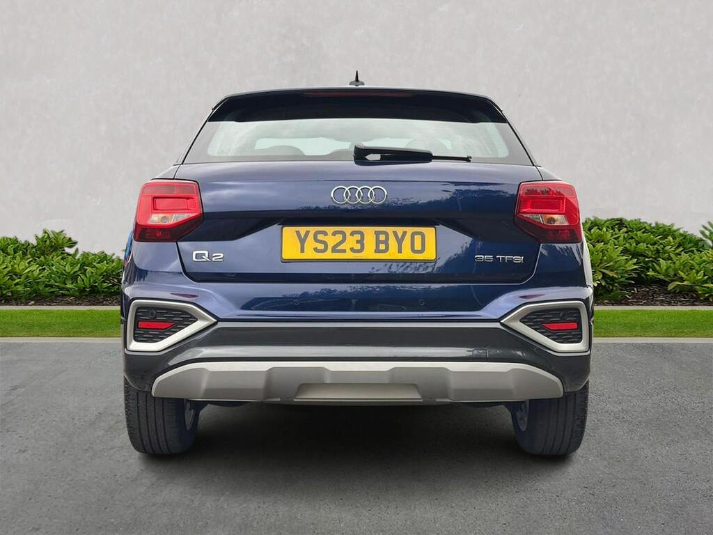Audi Q2 35 Tfsi Sport YS23BYO Blue #4