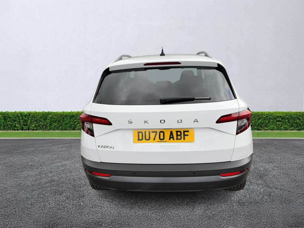 Skoda Karoq 1.0 Tsi Se White #4