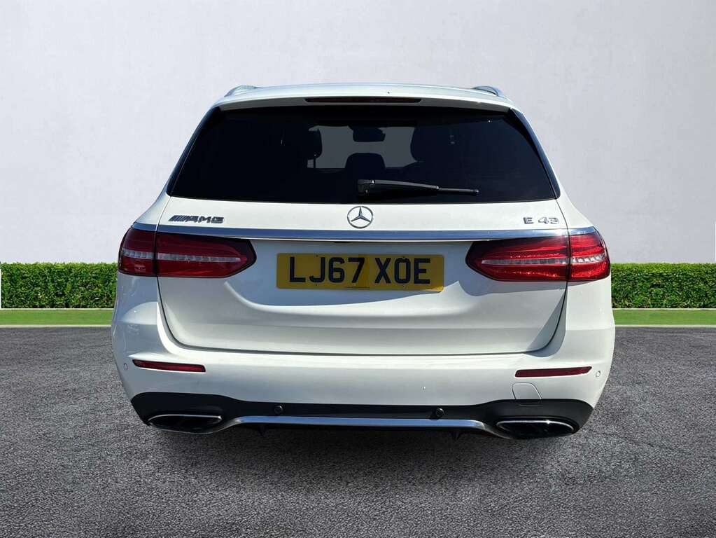 Mercedes-Benz E Class E43 4Matic Premium 9G-tronic LJ67XOE White #4