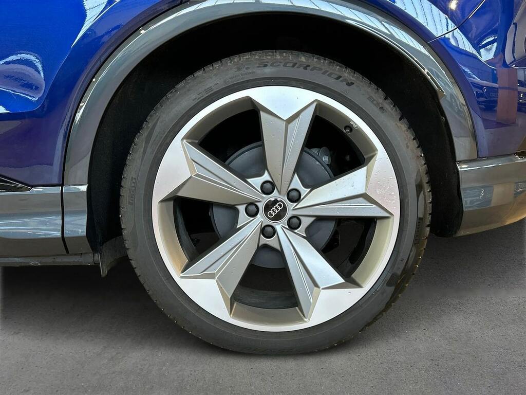 Audi Q4 E Tron 210Kw 45 82Kwh Black Edition KW75USE Blue #6