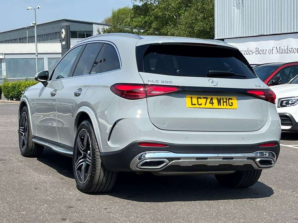 Mercedes-Benz GLC Class Glc 300 4Matic Amg Line Premium 9G-tronic Grey #2