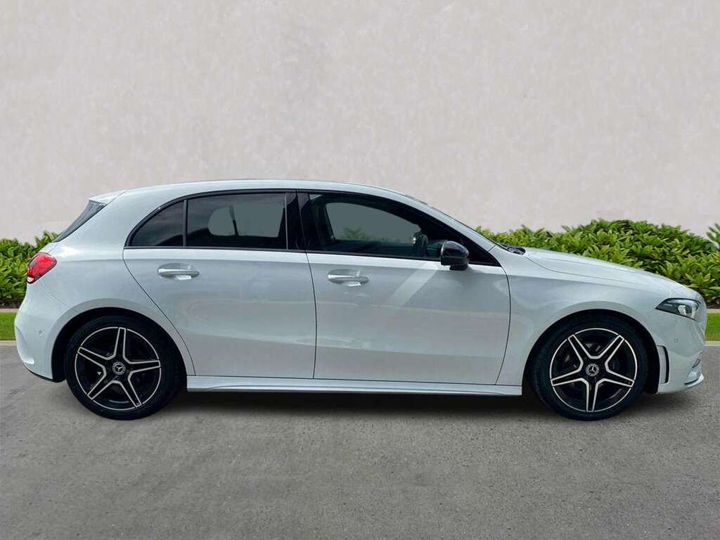 Mercedes-Benz A Class A180 Amg Line Premium KN23YFA White #3