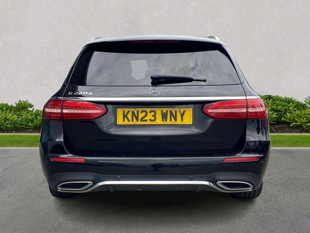 Mercedes-Benz E Class E220d 200 Amg Line Premium 9G-tronic KN23WNY Black #4