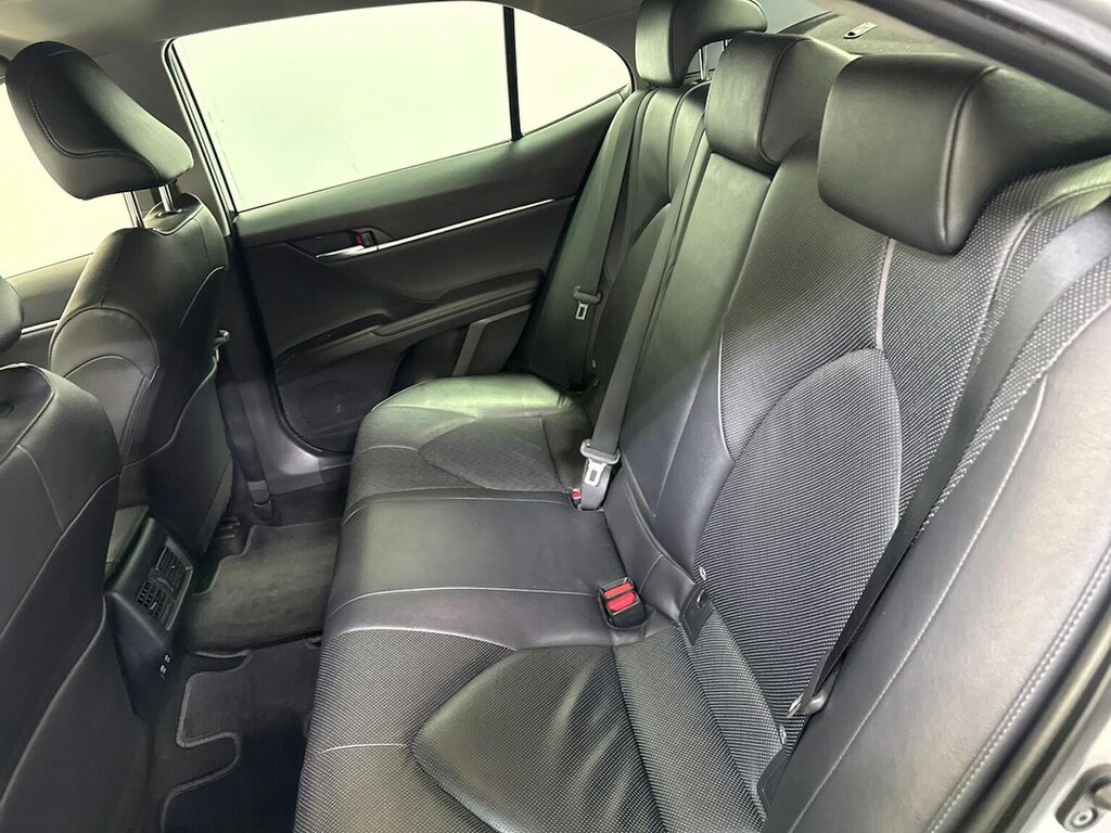 Toyota Camry 2.5 Vvt-h Excel Saloon Hybrid Cvt Euro Silver #16