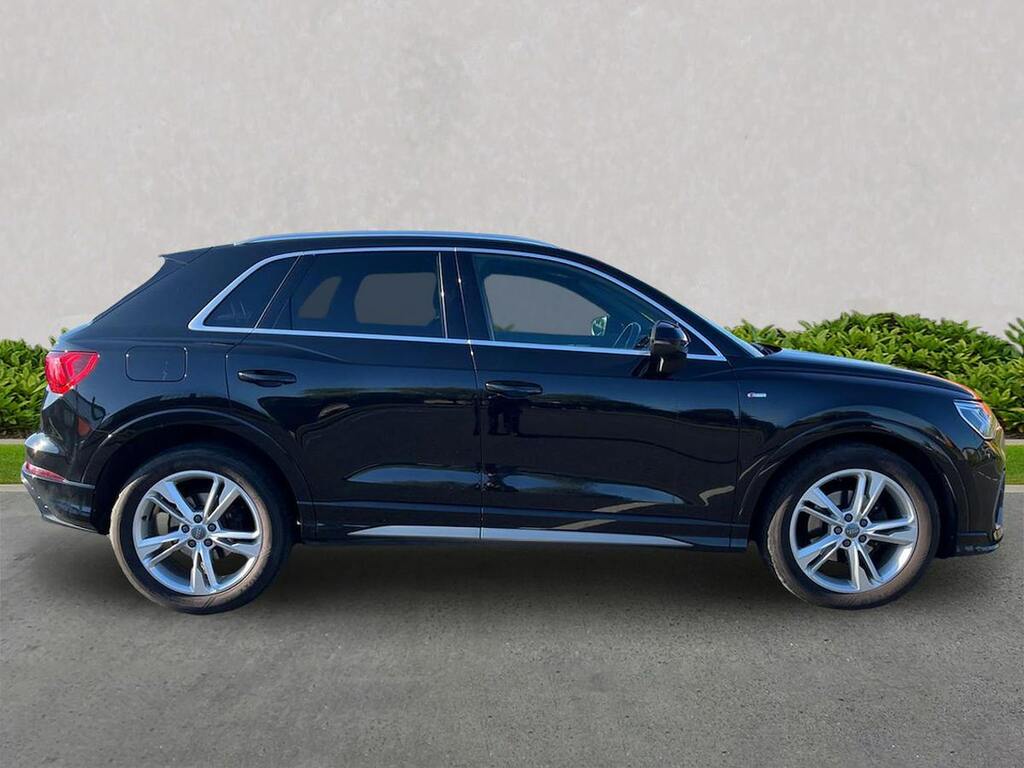 Audi Q3 35 Tdi S Line S Tronic NV70DNO Black #3