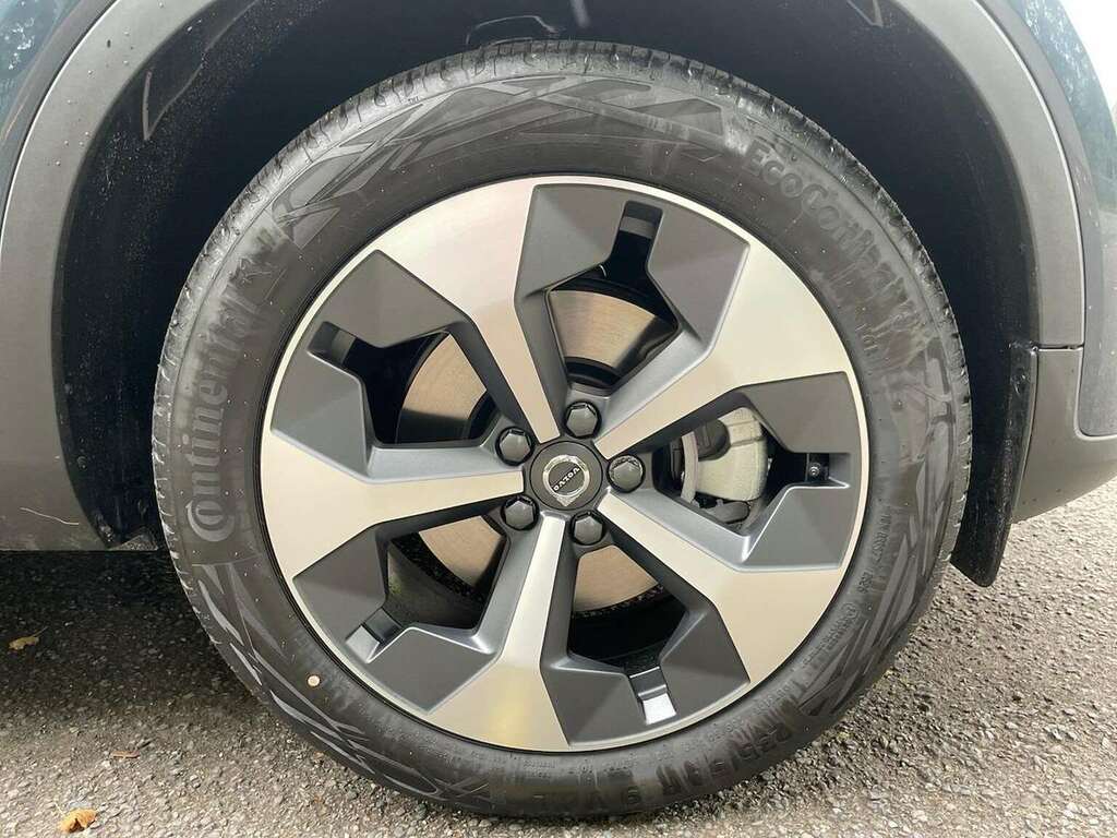 Volvo XC40 2.0 B3p Plus Dark MJ75CHK Blue #6