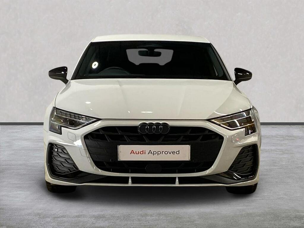 Audi A3 1.5 Tfsi 150 Black Edition S Tronic DC25WYZ White #5
