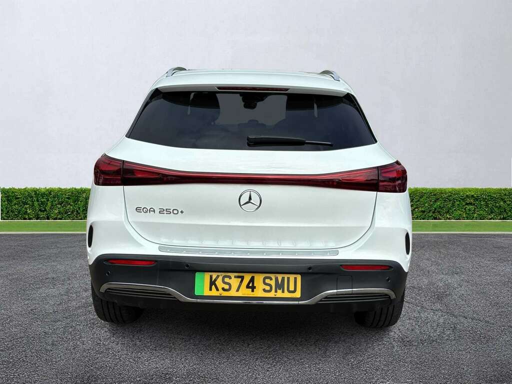 Mercedes-Benz EQA Eqa 250 140Kw Amg Line Executive 70.5Kwh KS74SMU White #4