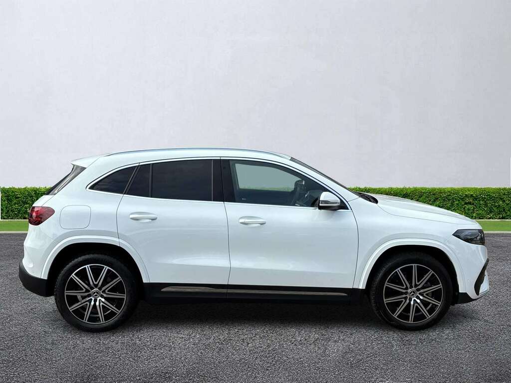 Mercedes-Benz EQA Eqa 250 140Kw Amg Line Executive 70.5Kwh KS74SMU White #3