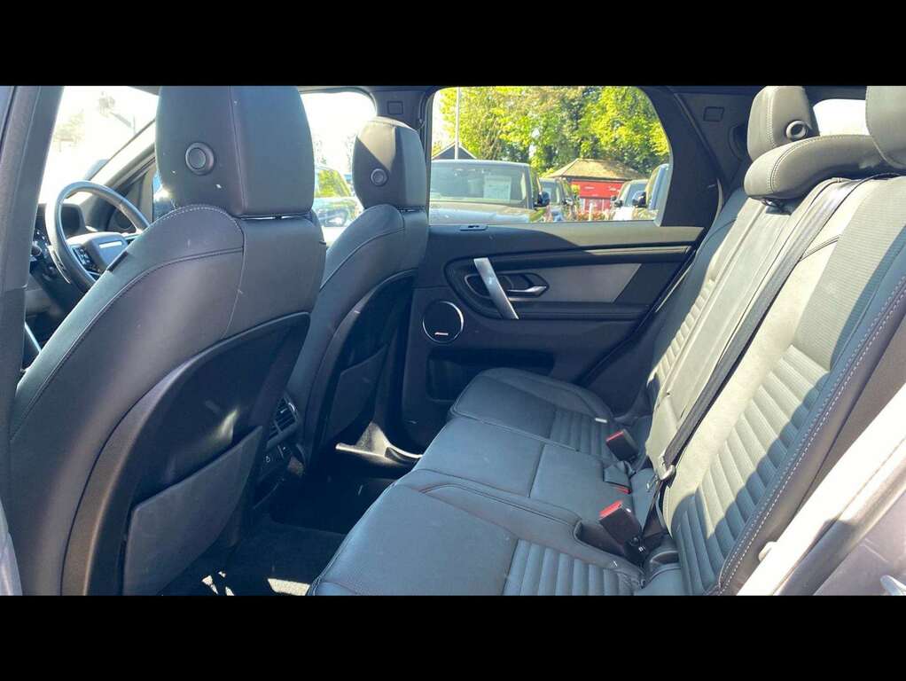 Land Rover Discovery Sport 1.5 P270e Dynamic Hse 5 Seat Grey #4