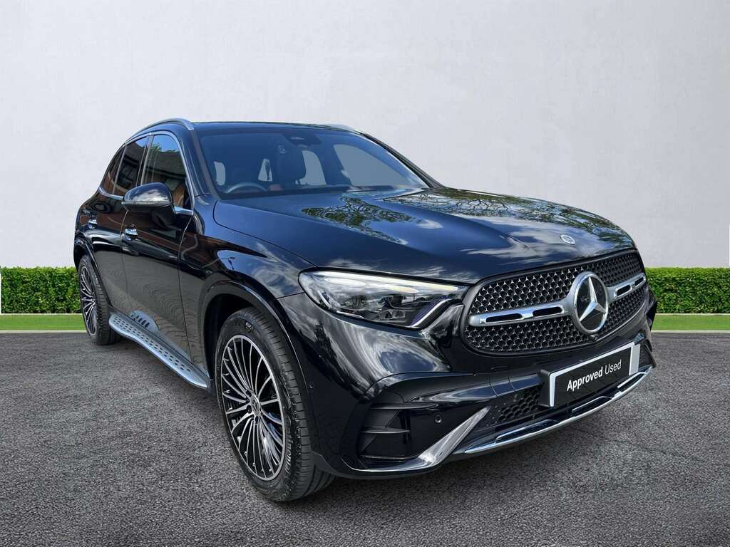 Mercedes-Benz GLC Class Glc 300 4Matic Amg Line Premium Plus 9G-tronic Black