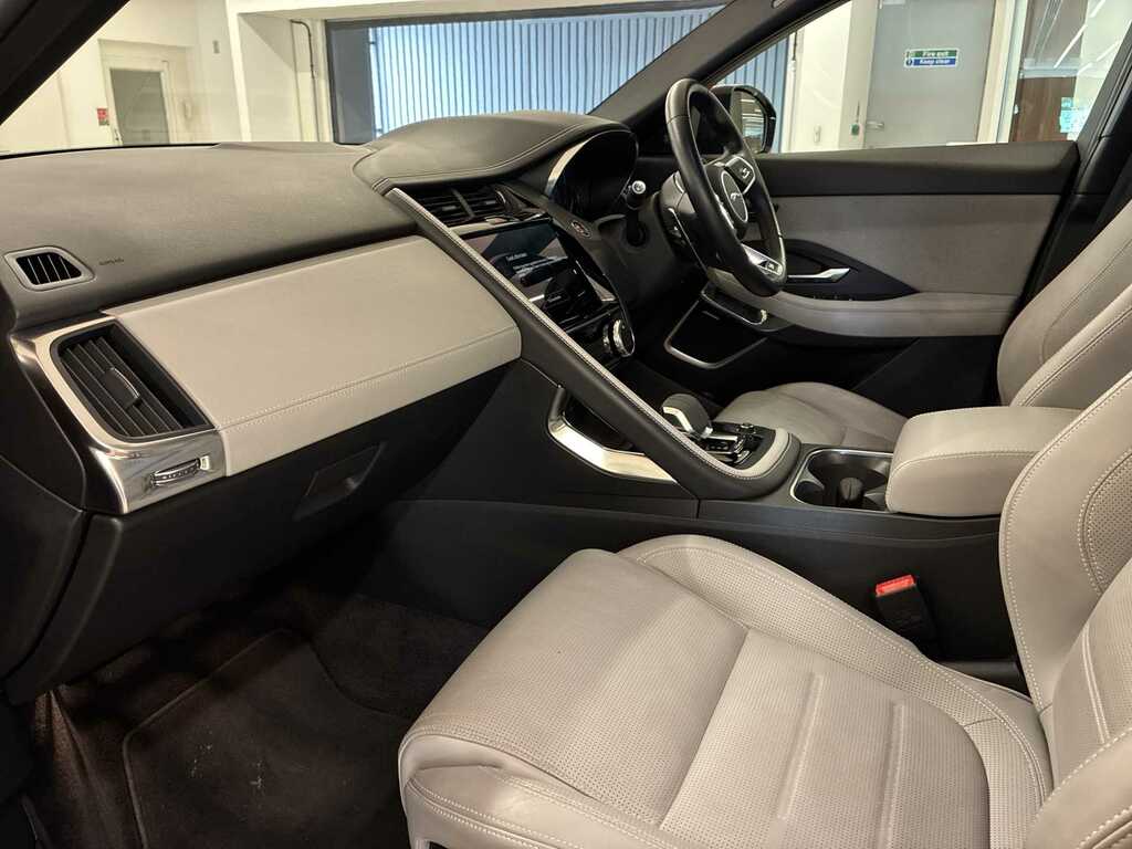 Jaguar E-Pace 1.5 P300e R-dynamic Hse SW23FFR Red #3