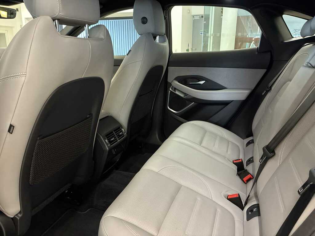 Jaguar E-Pace 1.5 P300e R-dynamic Hse SW23FFR Red #4