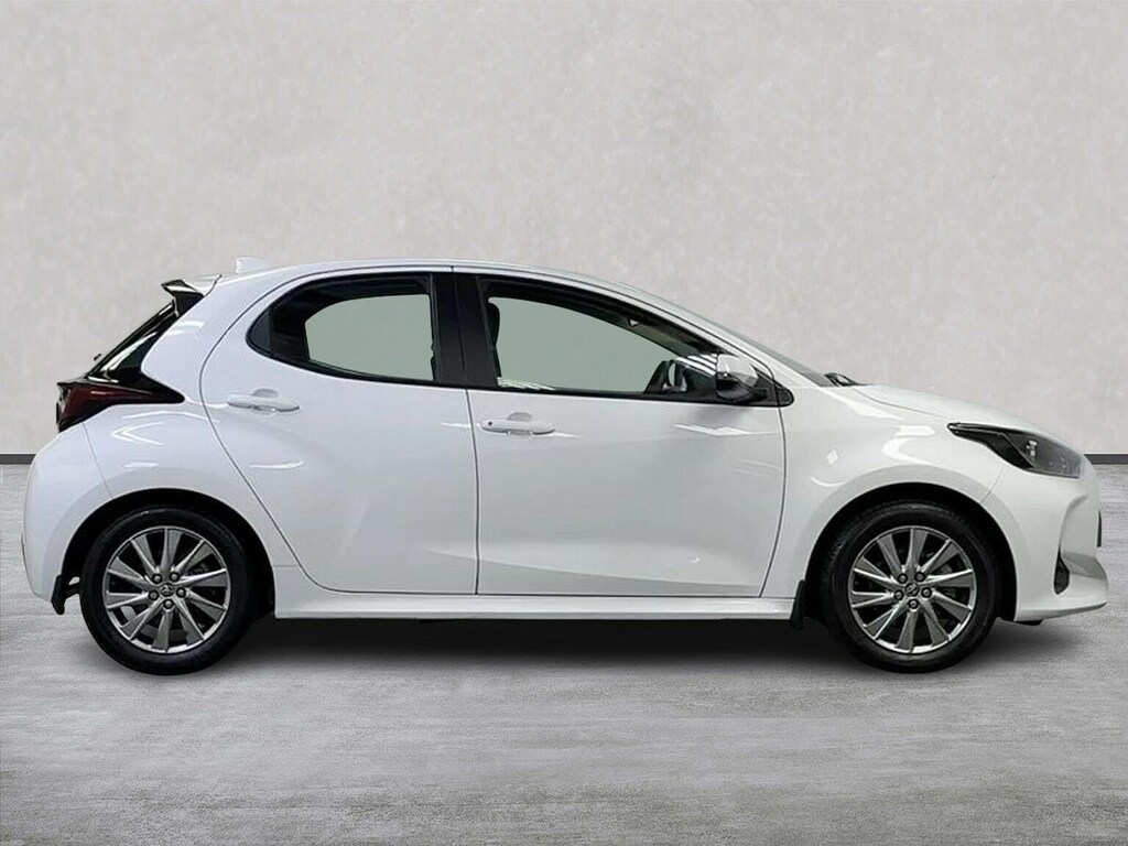 Toyota Yaris 1.5 Vvt-h Icon Hatchback Hybrid E-cvt E YGZ2586 White #3