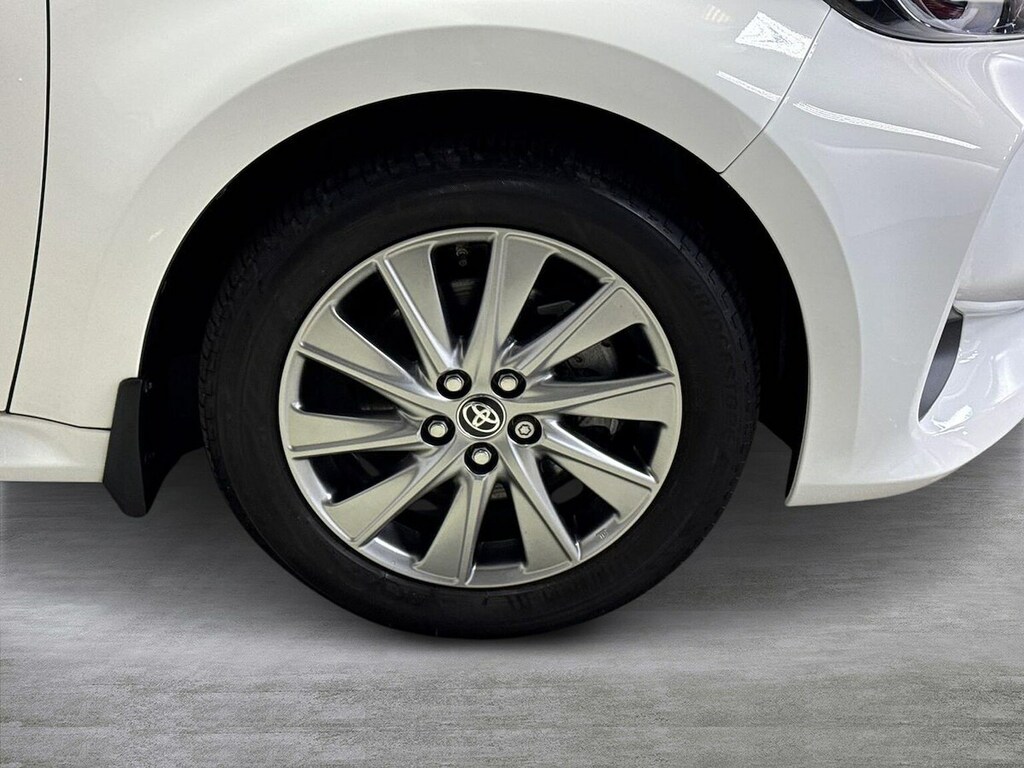 Toyota Yaris 1.5 Vvt-h Icon Hatchback Hybrid E-cvt E YGZ2586 White #6