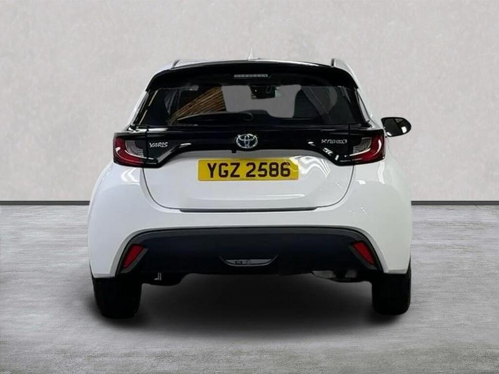 Toyota Yaris 1.5 Vvt-h Icon Hatchback Hybrid E-cvt E YGZ2586 White #4