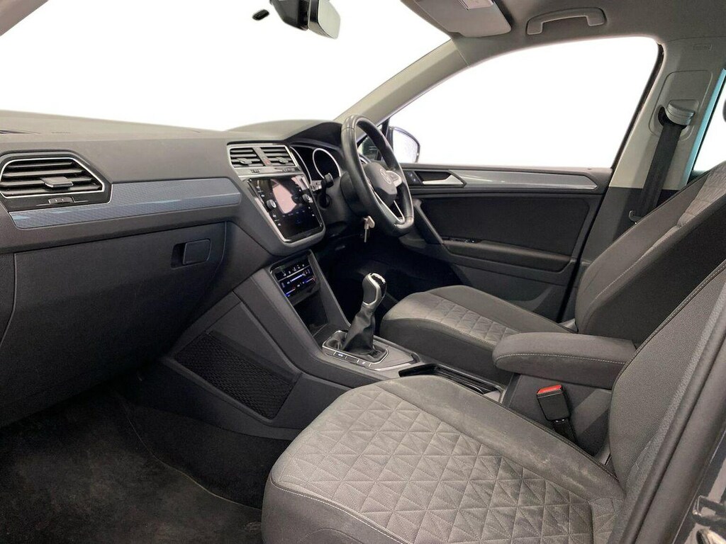 Volkswagen Tiguan 1.5 Tsi Life Suv Euro 6 Ss 1 ND22WGK Grey #6
