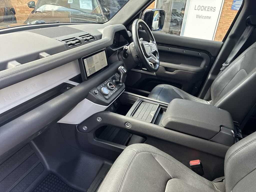 Land Rover Defender 110 3.0 D250 Xs Edition 110 EY22OYW Black #3