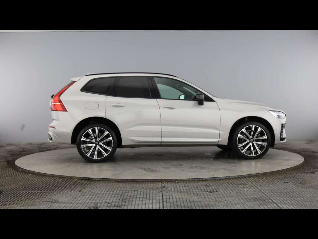 Volvo XC60 2.0 T8 Recharge Phev R Design Pro Awd YS71UMB Silver #5