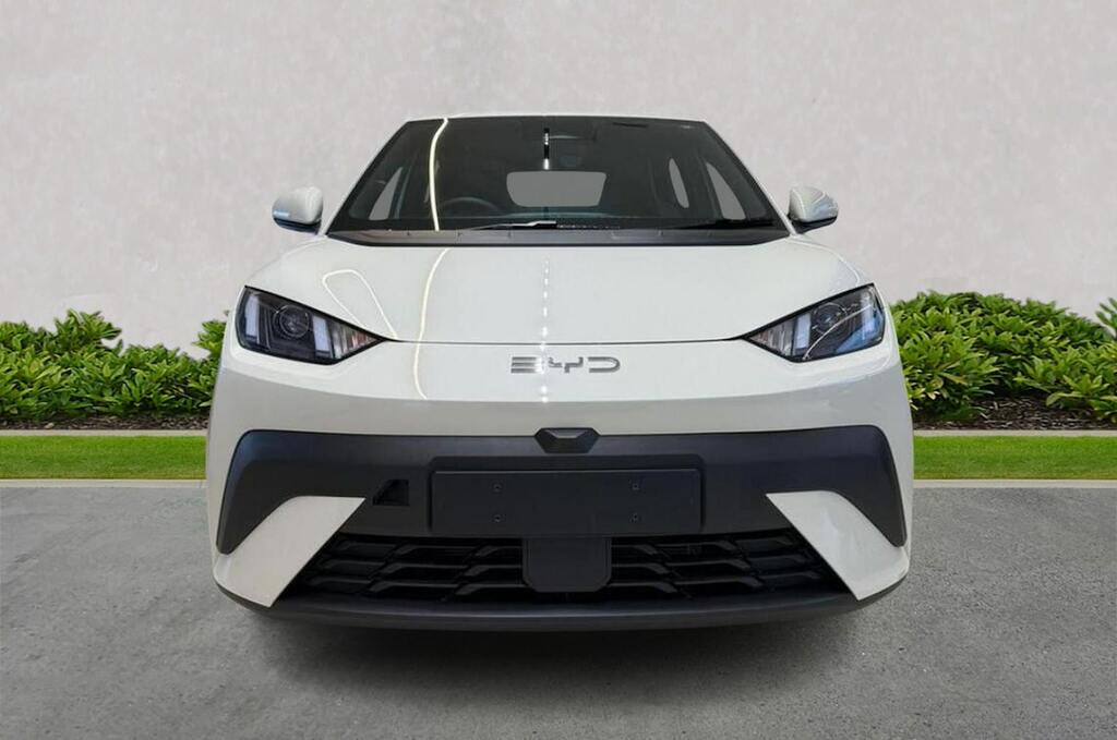 Byd Dolphin 65Kw Active 30Kwh YS26LXN White #5